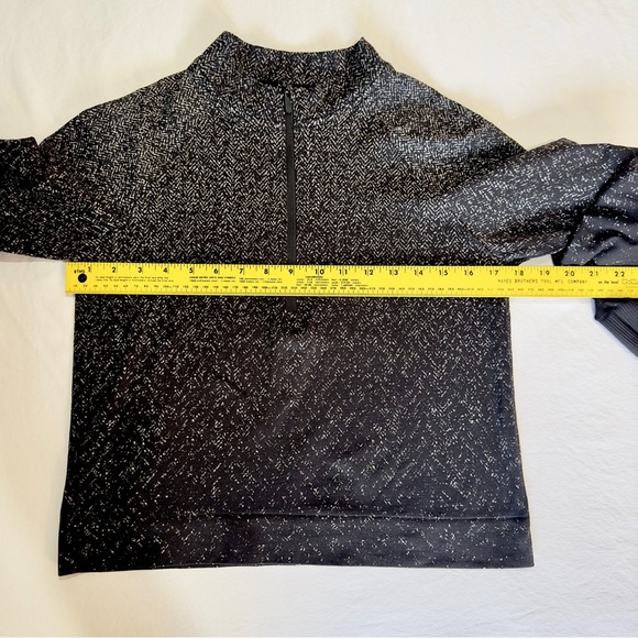 Women's Lululemon Rest Less Cropped Top Half-Zip Herringbone Fade Black Size 10 - Picture 7 of 13